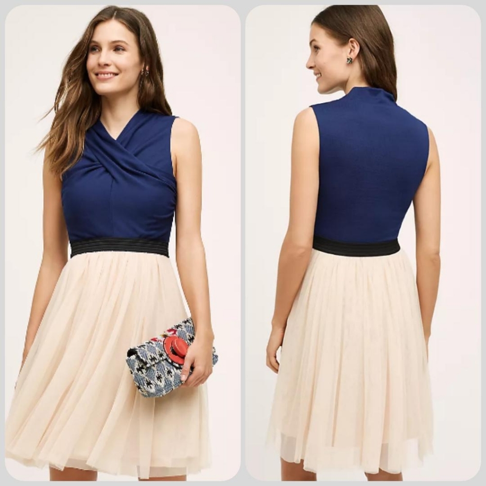 NWT HD in Paris Elastic Waist Wrap Dress